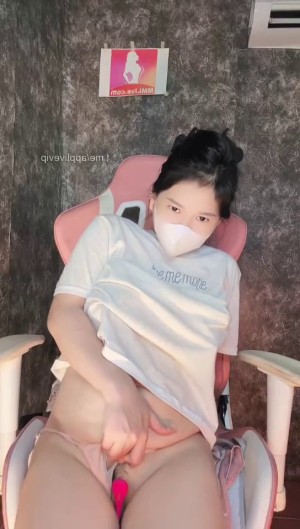 Ly xù miệng cười đã thấy dâm, rên rỉ thì chảy nước thôi rồi – Ly_Xu show hàng